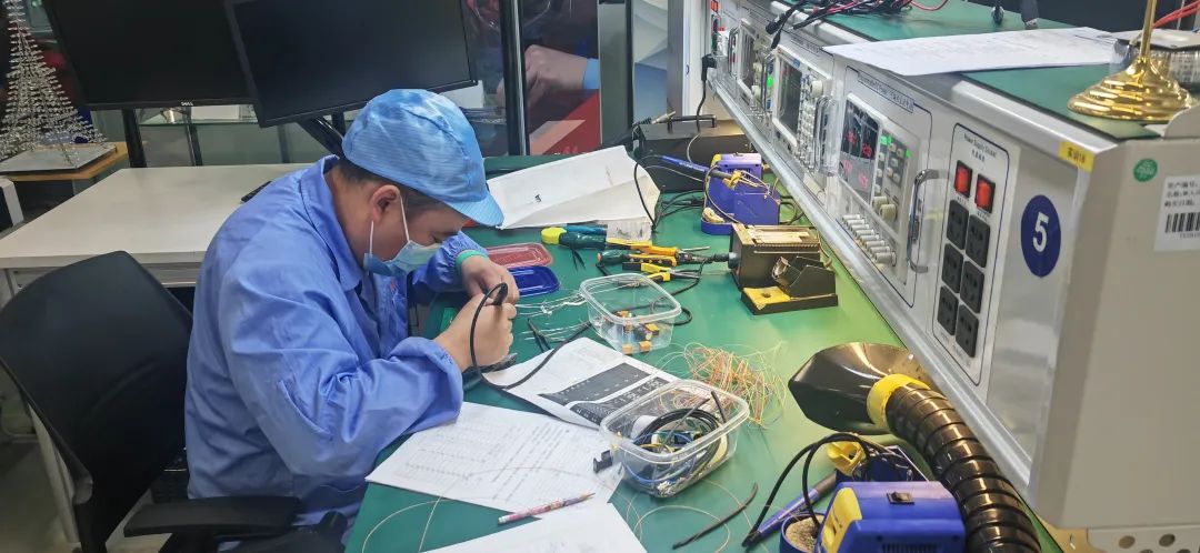 大華公司劉海清、任見政喜獲兩項(xiàng)“北京市工業(yè)和信息化職業(yè)技能競(jìng)賽”榮譽(yù)稱號(hào)